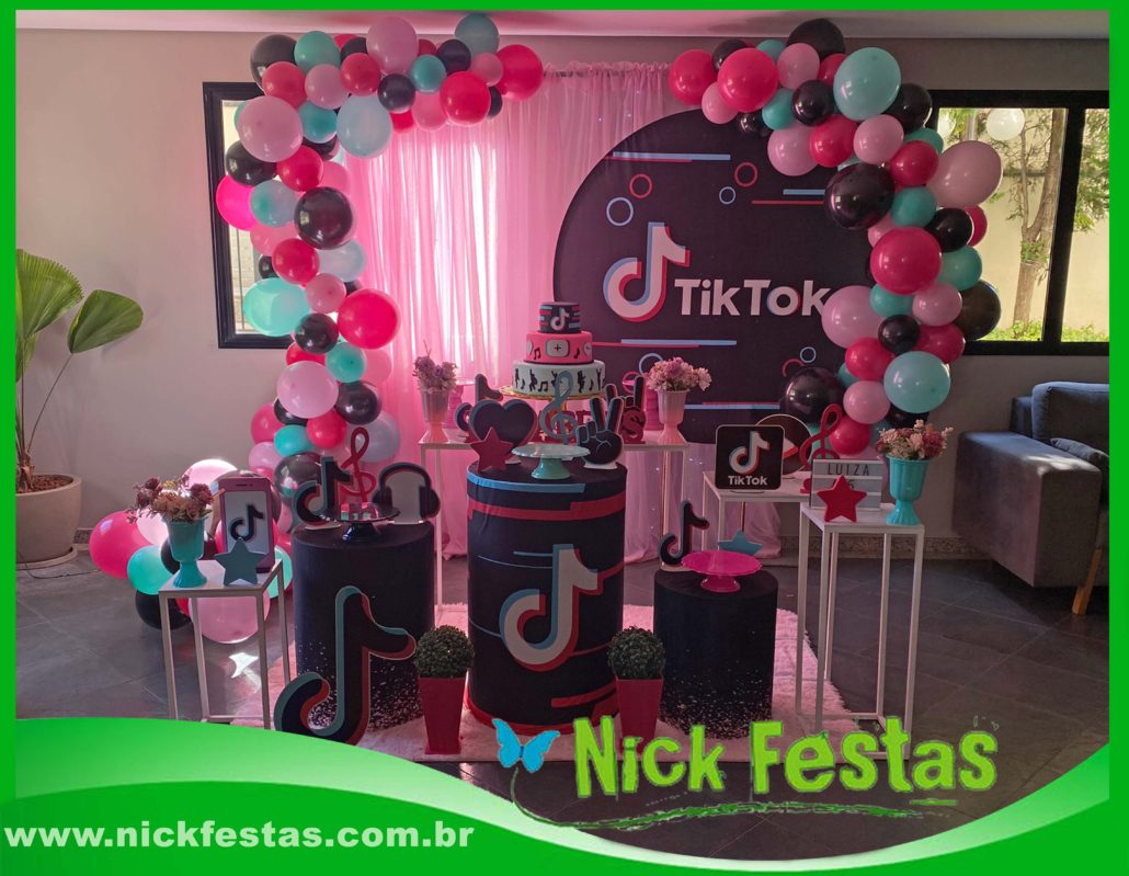 festa na piscina decoração｜Pesquisa do TikTok