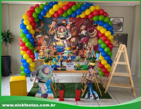 Decoração de Festa Infantil Rústica Toy Story