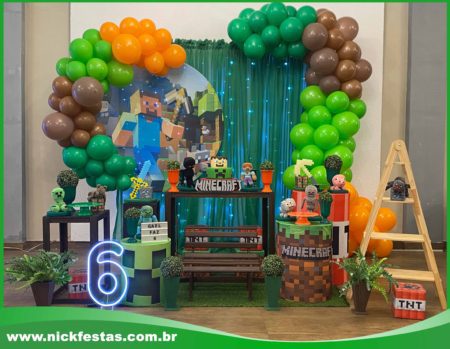 Aluguel de Decoração Infantil com Cilindros Minecraft