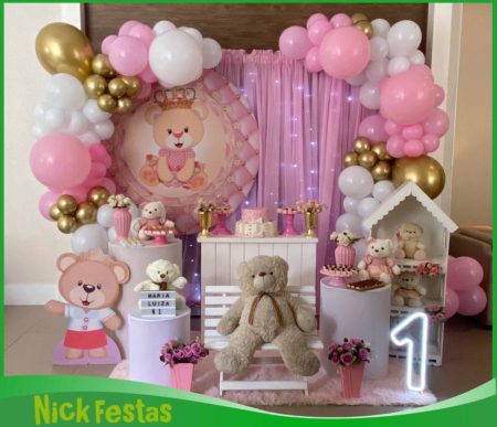 Decoração infantil ursinha rosa com balões rosa e painel personalizado na Freguesia do Ó SP.