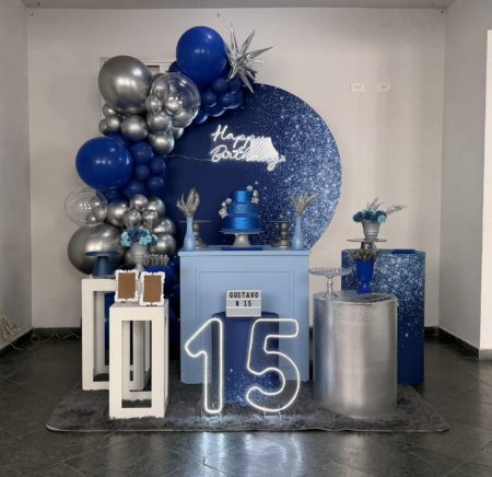 Decoração de festa Teen 15 Anos Azul e Prata