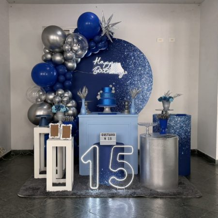 Decoração de festa Teen 15 Anos Azul e Prata