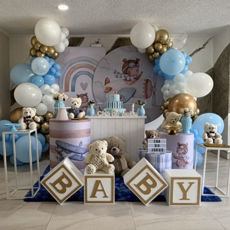 Decoração de festa para chá de bebê Ursinho Aviador